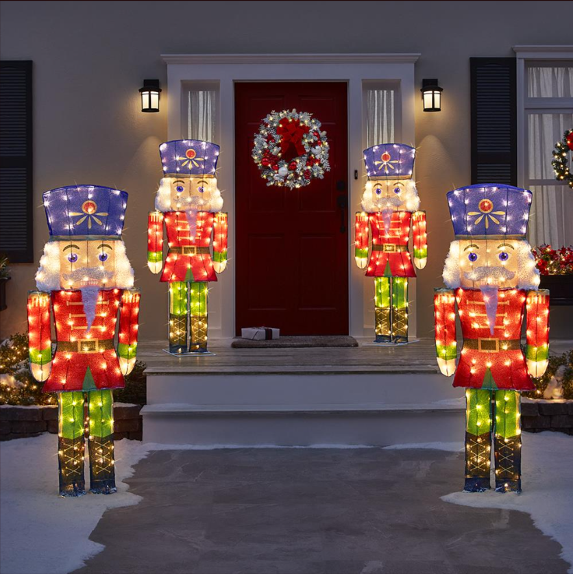 ⏰Christmas Clearance Sale⏰The Outdoor 5' Twinkling Nutcracker - Solar energy storage function