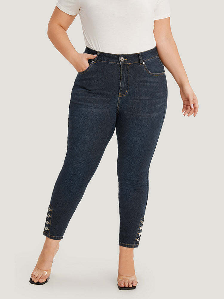 Plain Button Detail Pocket High Rise Jeans
