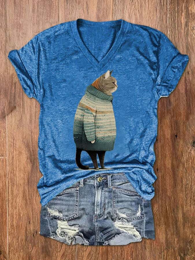 Women's Winter Cat Print V-Neck T-Shirt