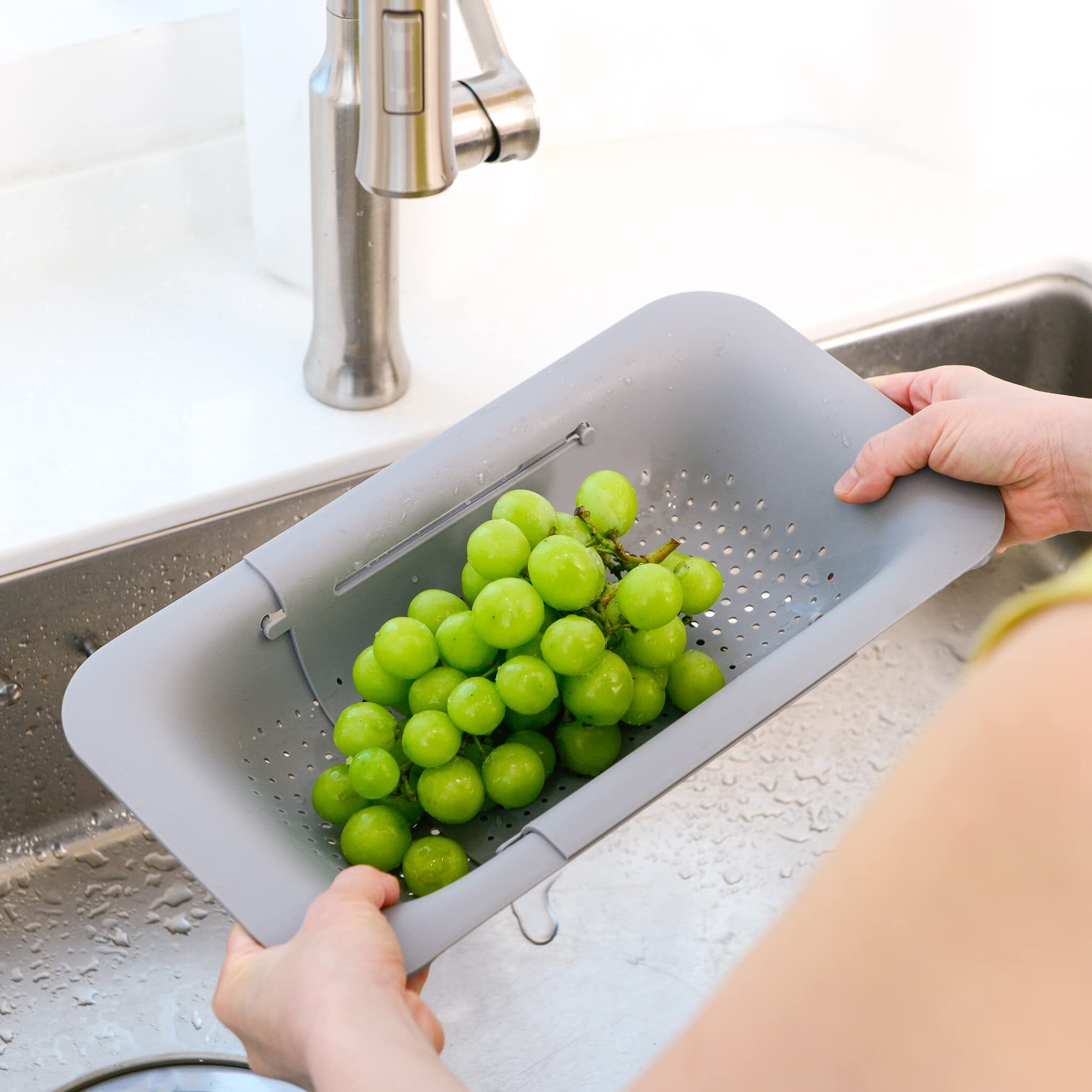 Sink Colander Baskets - (Pack of 2) Wash Vegetables and Fruits, Drain Cooked Pasta and Dry Dishes - Extendable - New Home Kitchen Essentials (2 Black)
