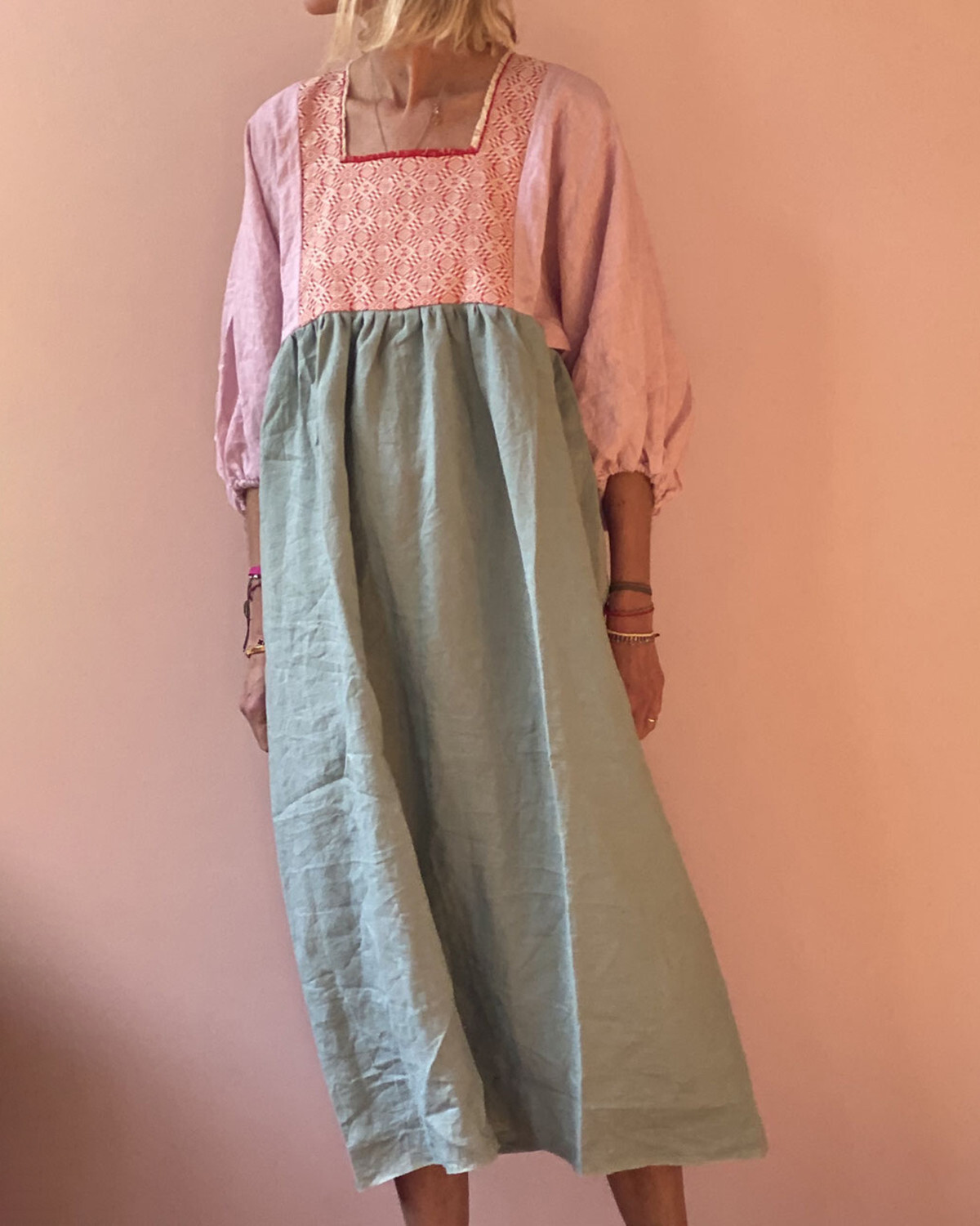 Resort-style panelled linen 54df
