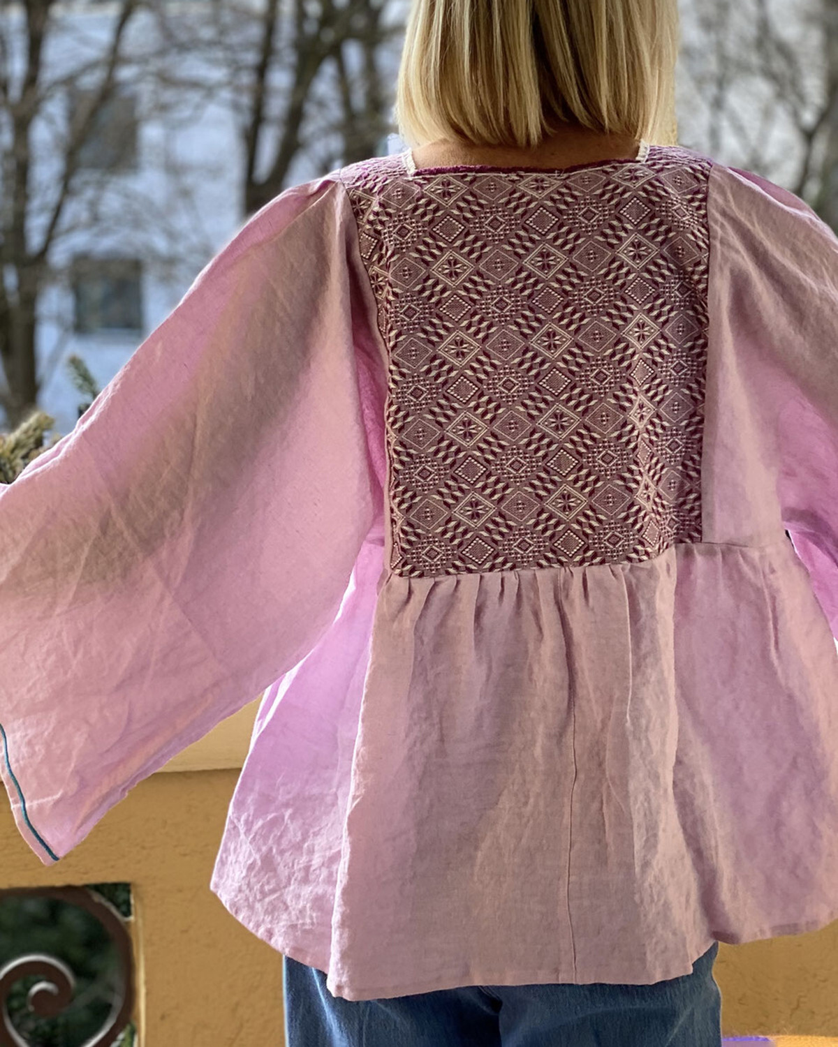 Resort-style panelled linen 82b2