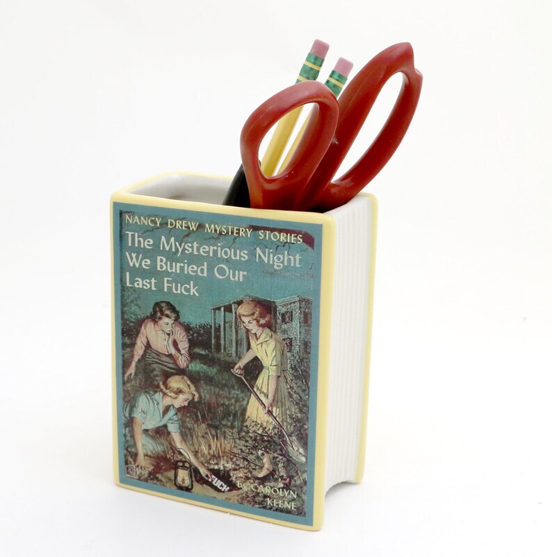 💖Last Day 70% OFF-Reading Vase/Pencil Holder