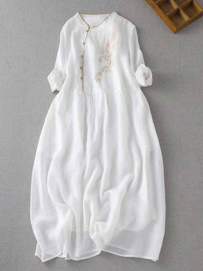 Artistic Retro Standing Neck Embroidered Dress