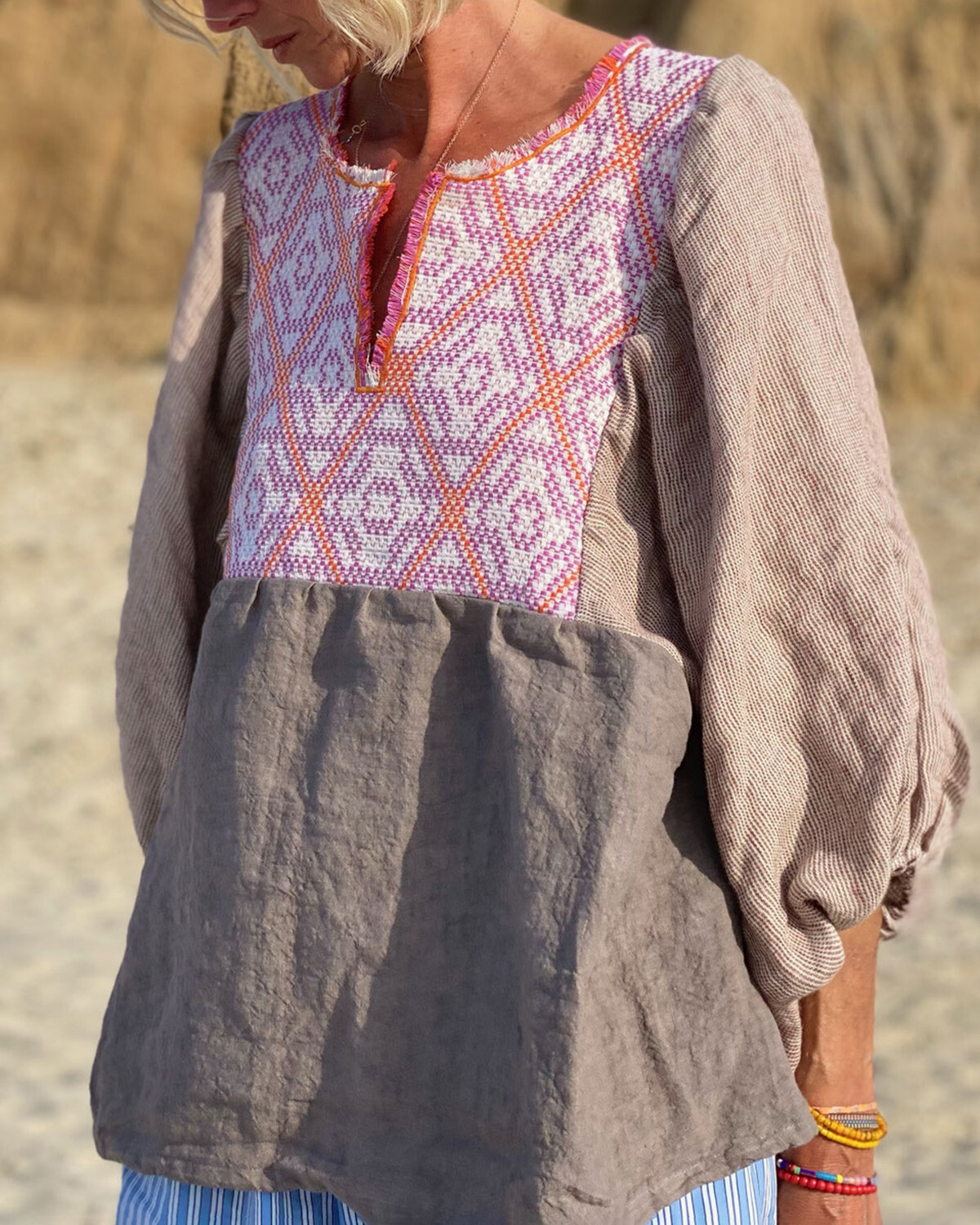 Resort-style panelled linen 0759