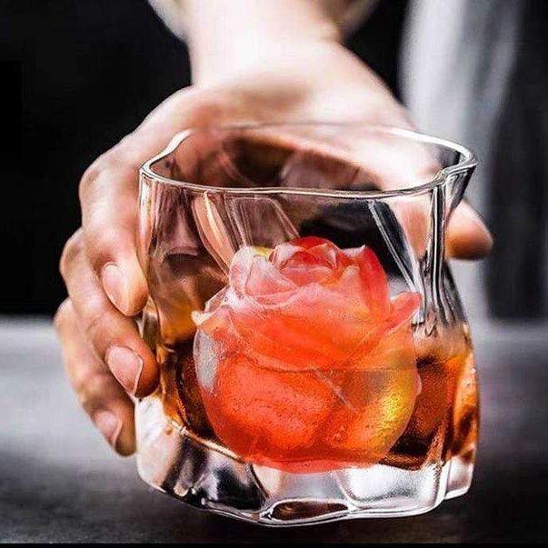 ??3D Rose Shape Ice Cube Mold??