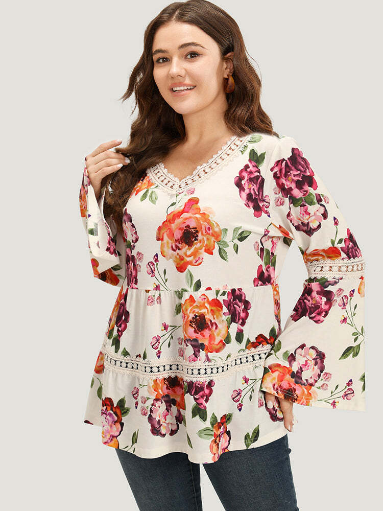 Floral Print Lace Panel Bell Sleeve T-shirt